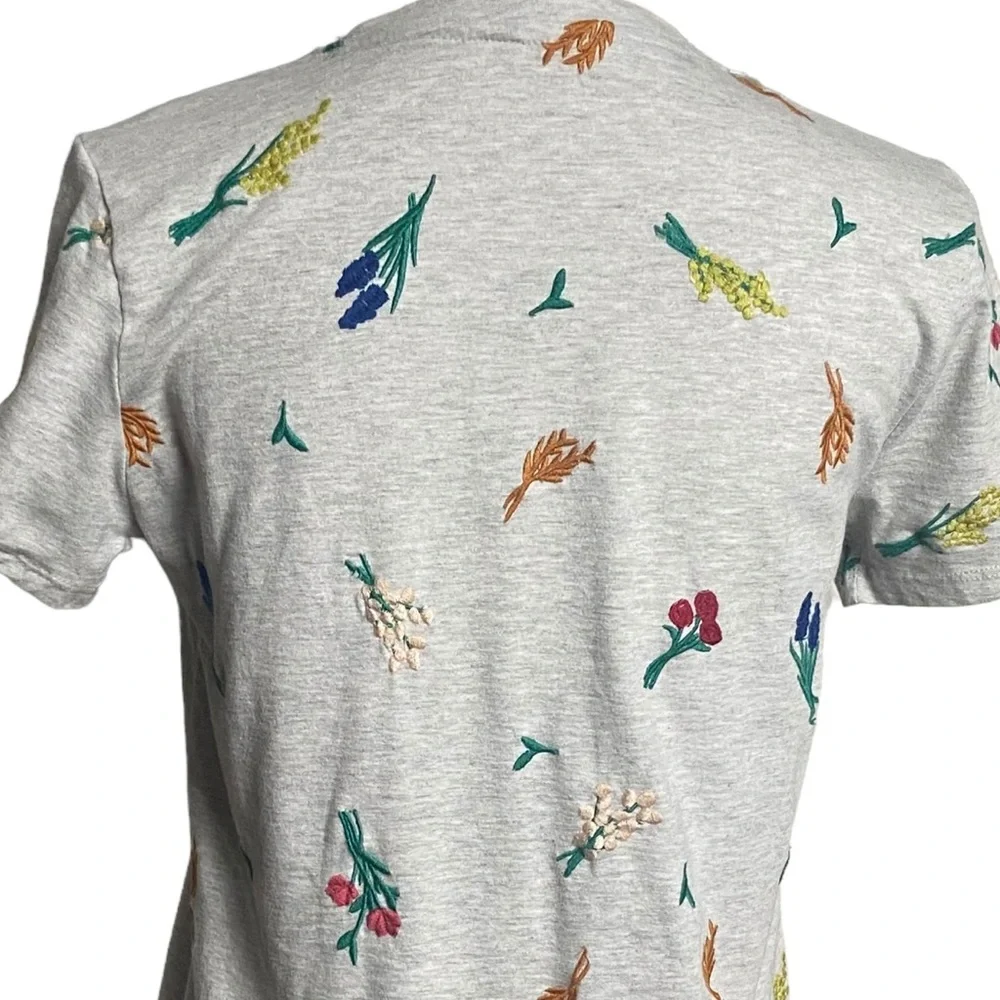 Lucky Brand Allover Embroidered Floral Tee- Heather Gray- Medium - Picture 7 of 13